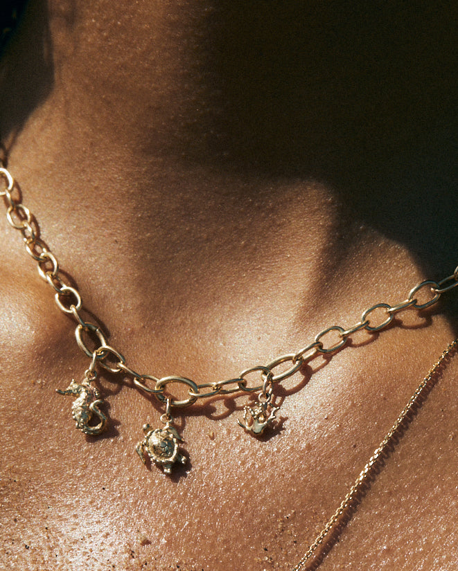 Seahorse Pendant | Gold