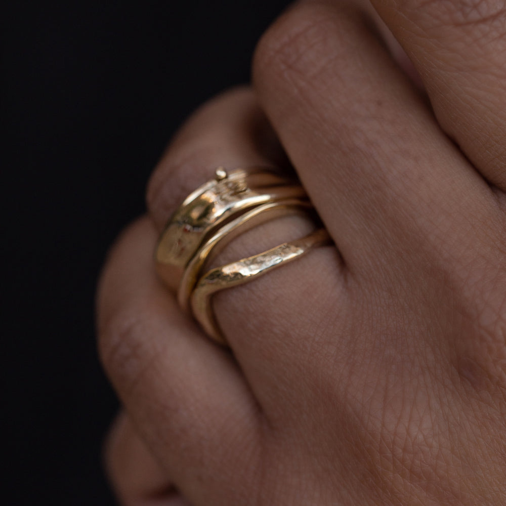 Swell Ring | Yellow Gold