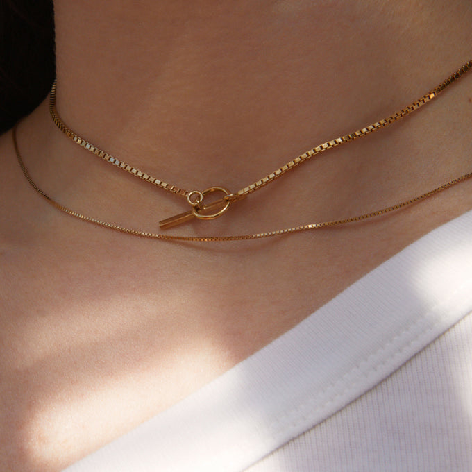 Fine Box Necklace | Gold