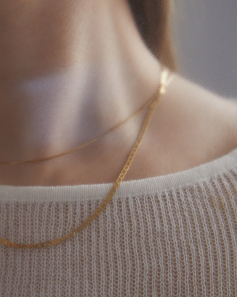 Fine Box Necklace | Gold
