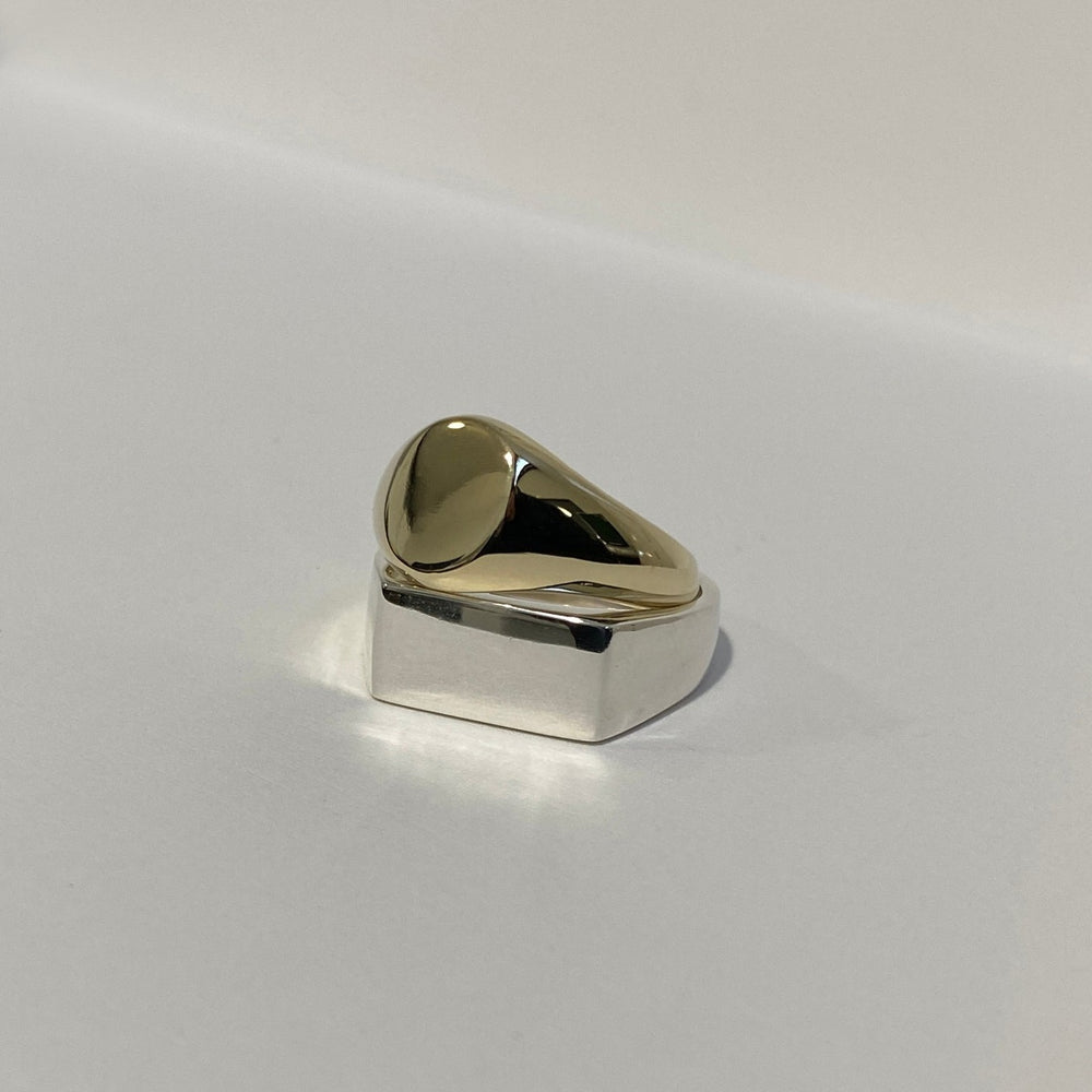 Signature Rectangle Signet Ring | White Gold