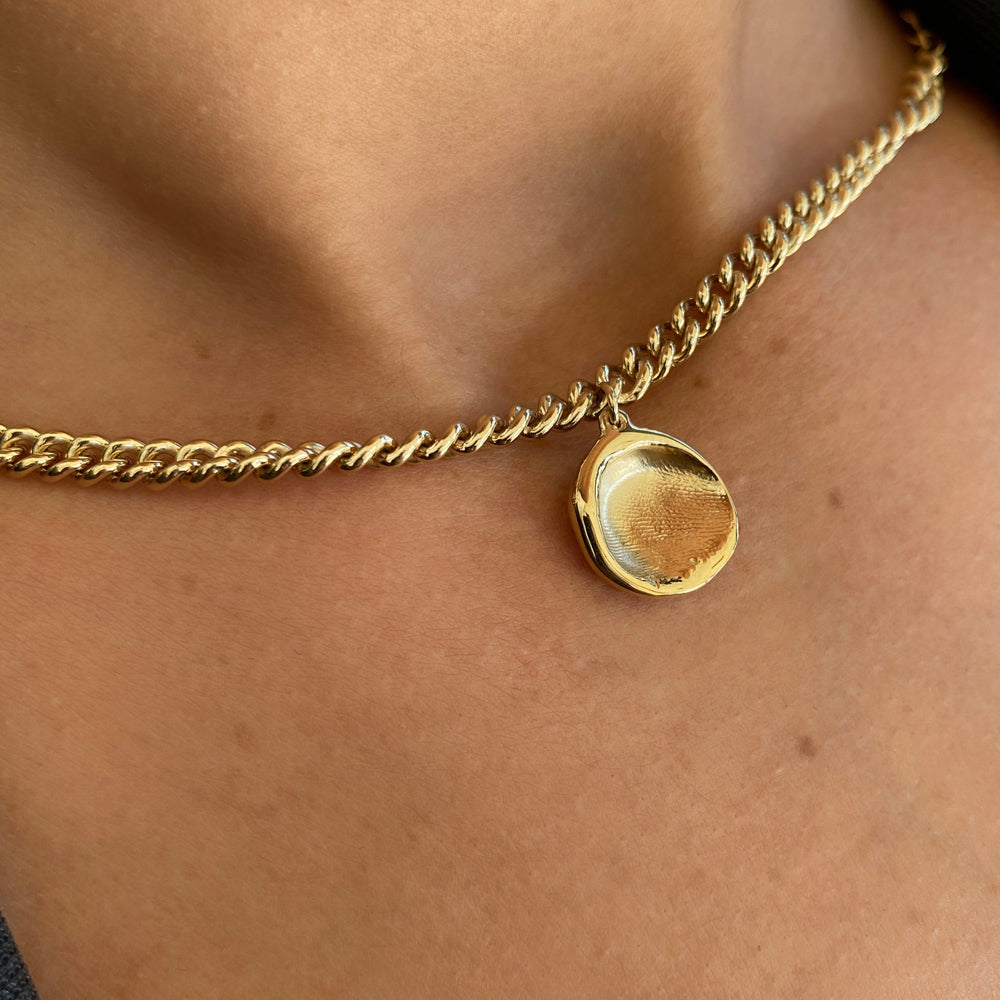 Impression Charm Necklace | Yellow Gold