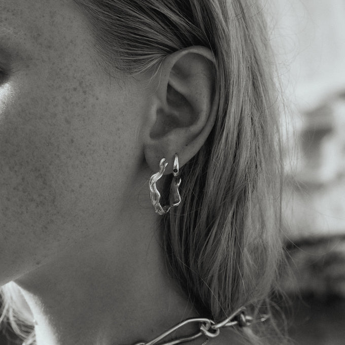Sculpt Hoops | White Gold