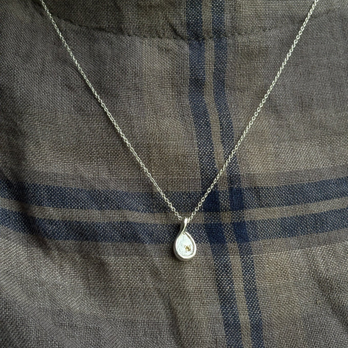 Custom Forma Pendant (Stones & Engraving) | Silver