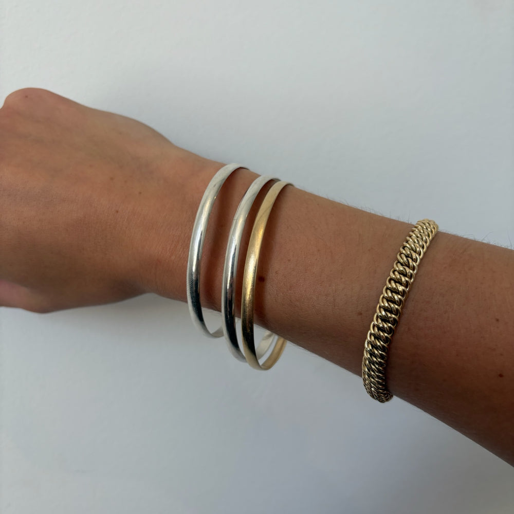 Classic Bangle | White Gold