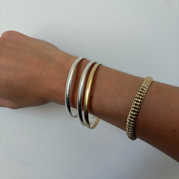 Classic Bangle | White Gold