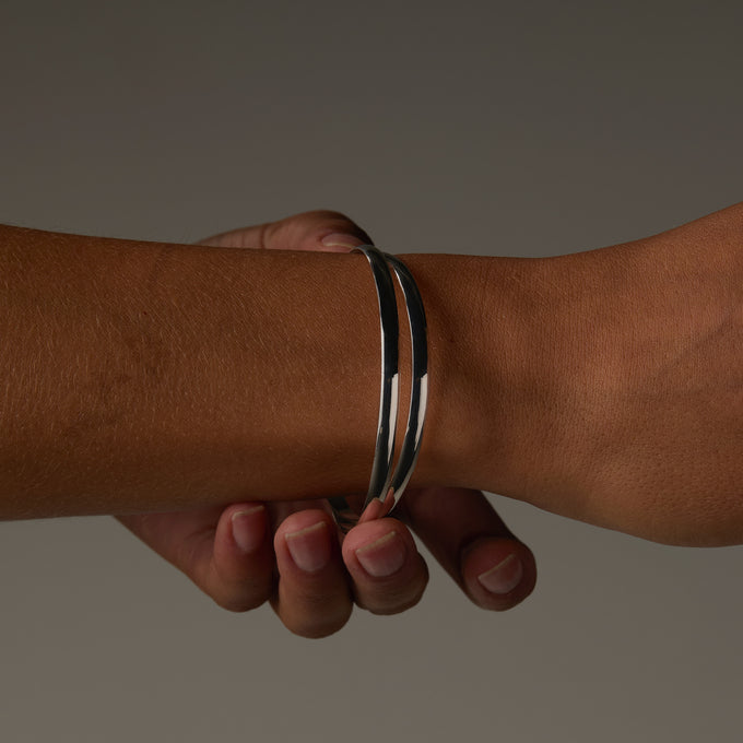 Classic Bangle | White Gold