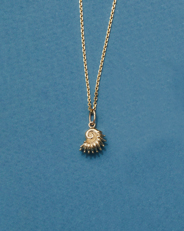 Sundial Shell Pendant | Gold