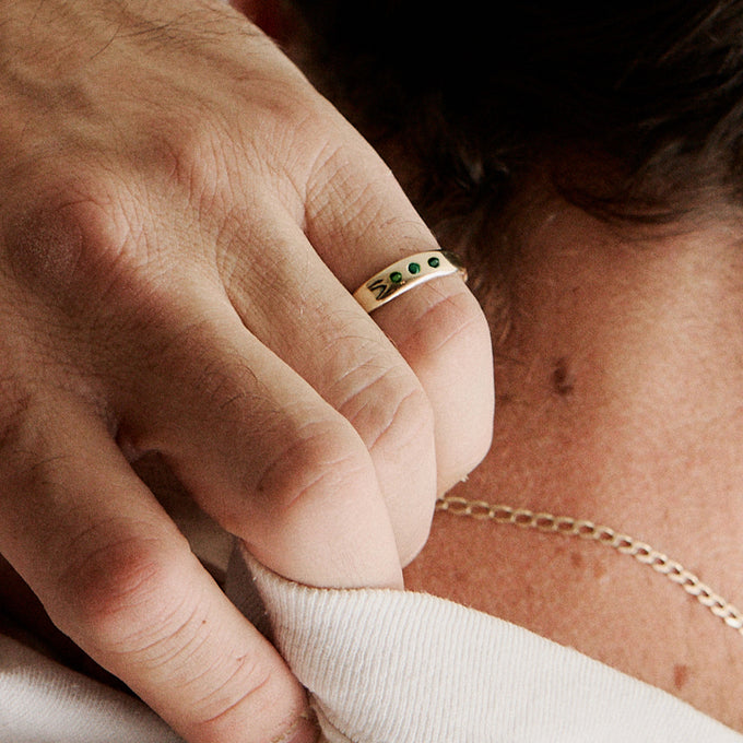 Signature Stone Band Ring | Solid Yellow Gold