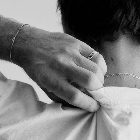 Signature Stone Band Ring | Solid White Gold