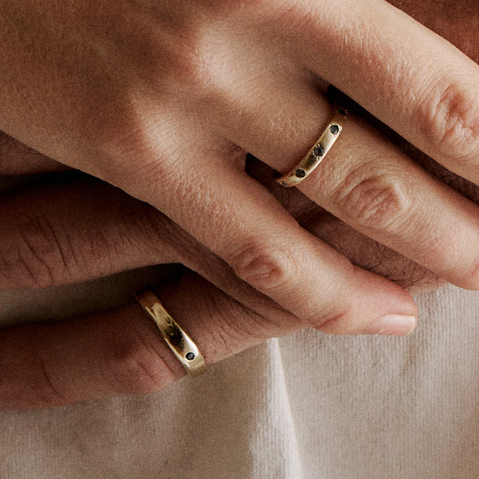 Signature Stone Band Ring | Solid Yellow Gold
