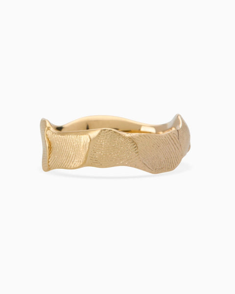 Impression™ Wave Ring | Yellow Gold