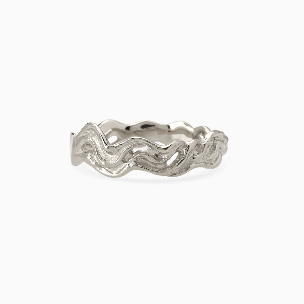 Narrow Sculpt Band Ring | White Gold
