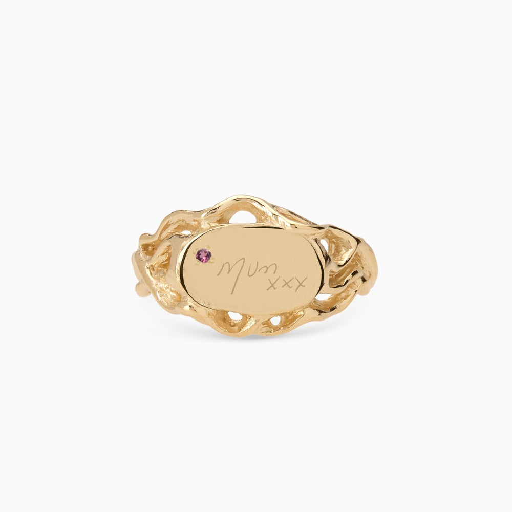 Engraved Ivy Oval Signet Ring | Yellow Gold