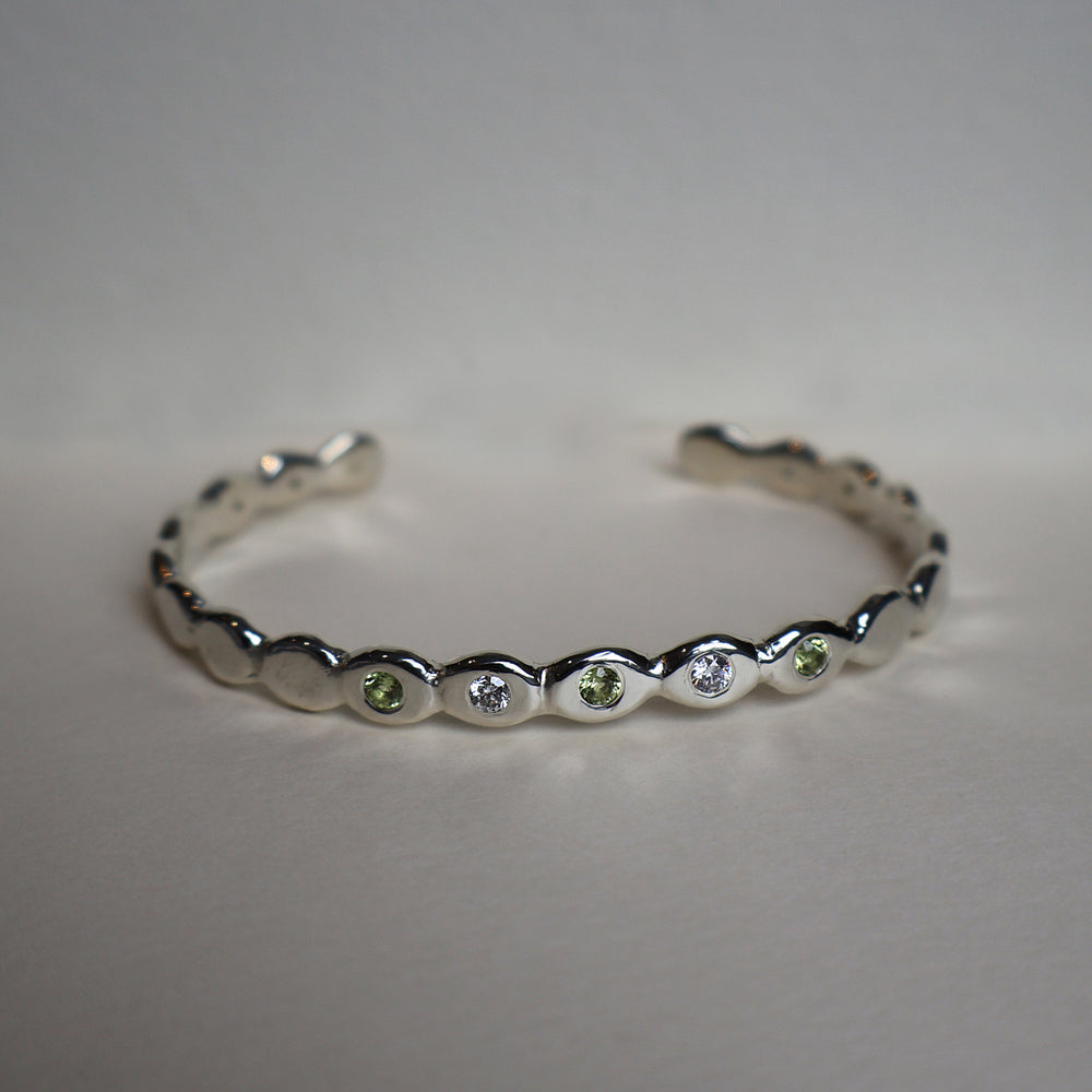 Pebble Stone Cuff  | Solid White Gold