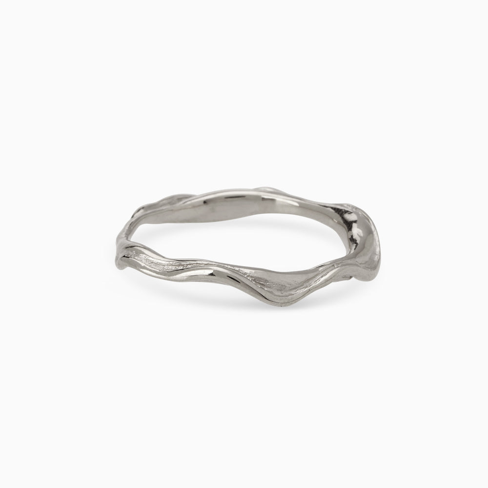 Delicate Sculpt Ring | White Gold
