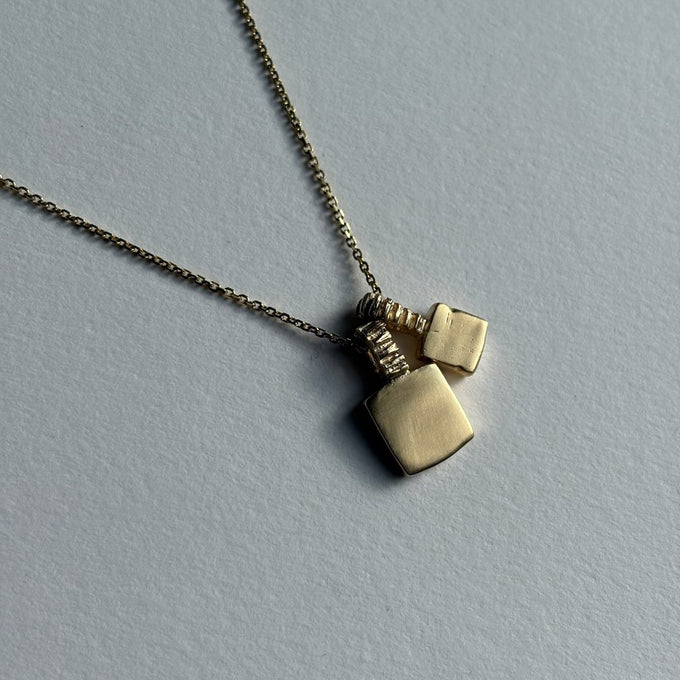 Impression™ Slate Pendant | Yellow Gold