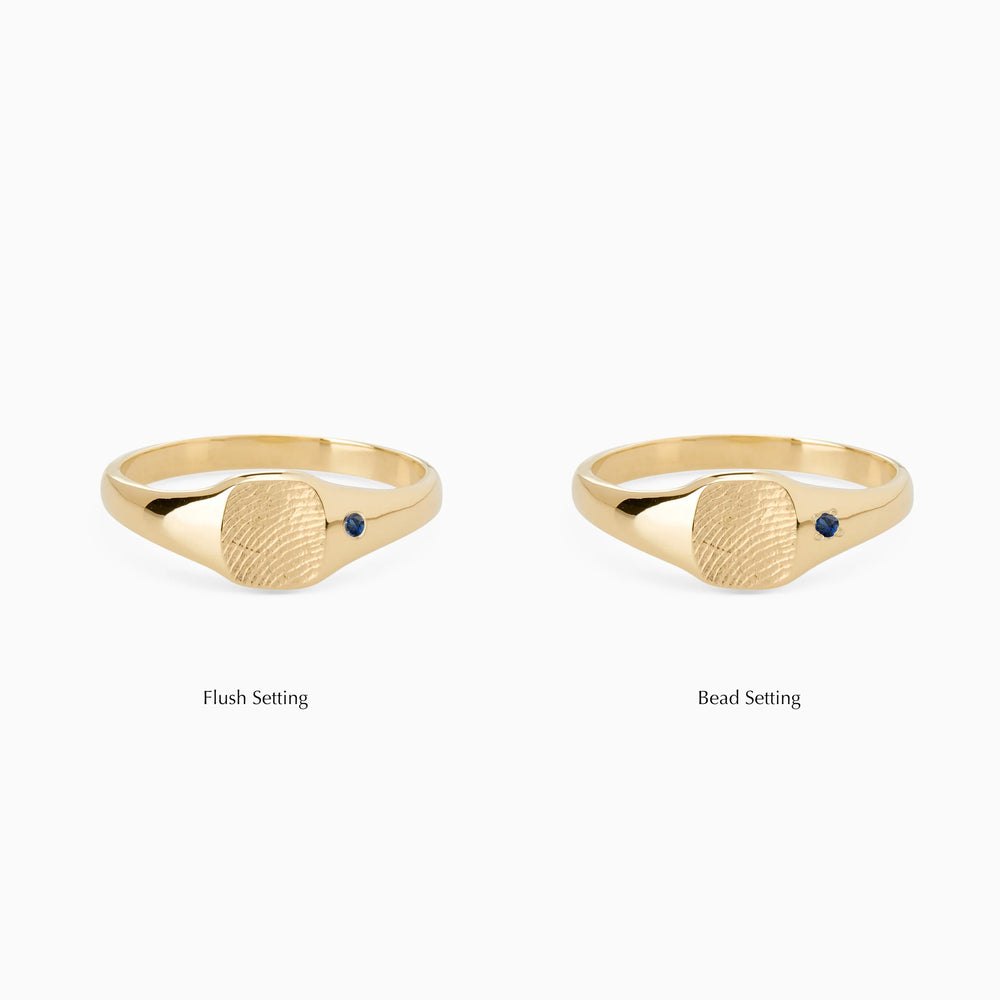 Impression™ Petite Square Signet Ring | Yellow Gold