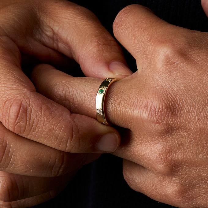 Signature Stone Band Ring | Solid Yellow Gold
