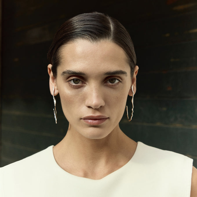 Sculpt Teardrop Hoops | Silver