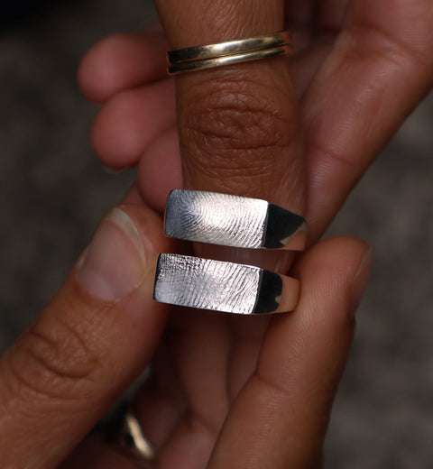 Impression™ Rectangle Signet Ring | White Gold