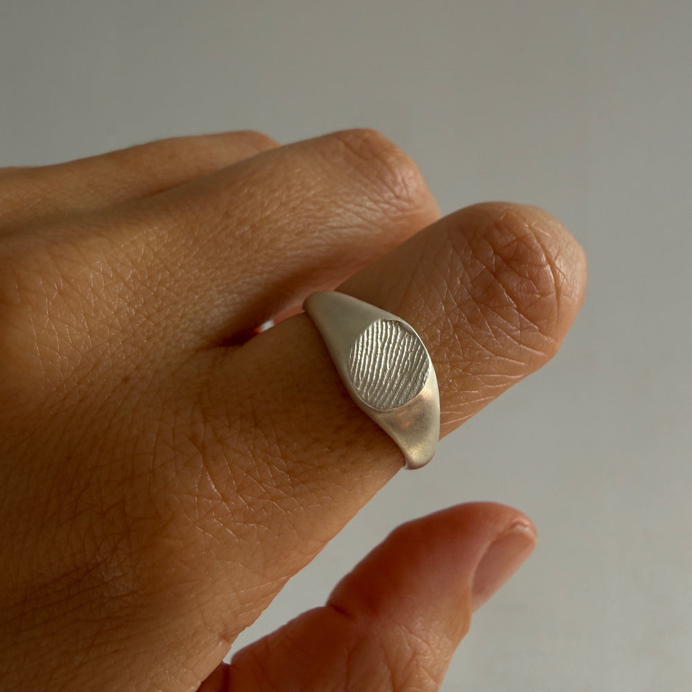 Impression™ Petite Signet Ring | Silver