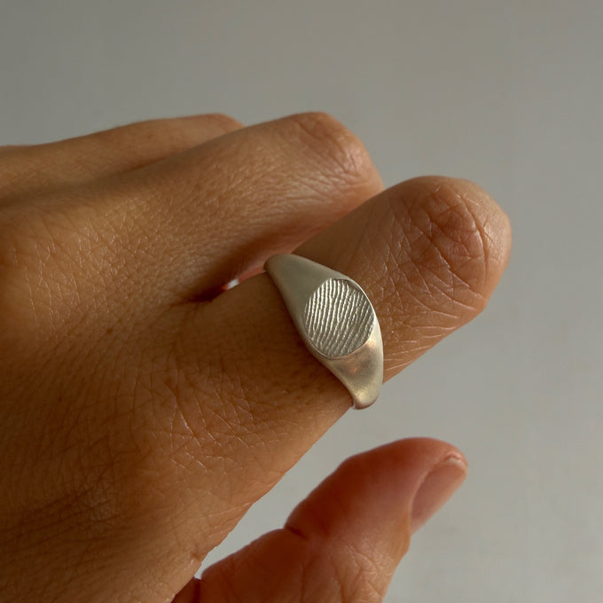 Impression™ Petite Signet Ring | Silver