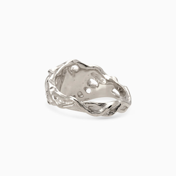Ivy Oval Signet Ring | White Gold