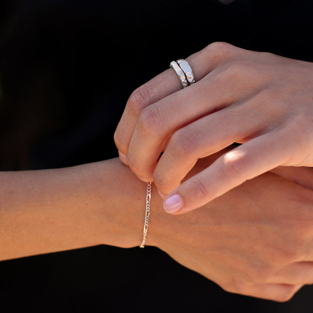 Engraved Kindred Ring | White Gold