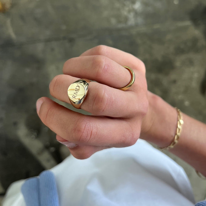 Signature Signet Ring | Yellow Gold