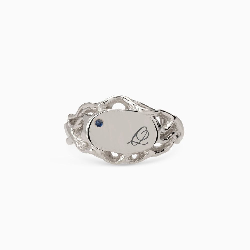 Engraved Ivy Oval Signet Ring | White Gold