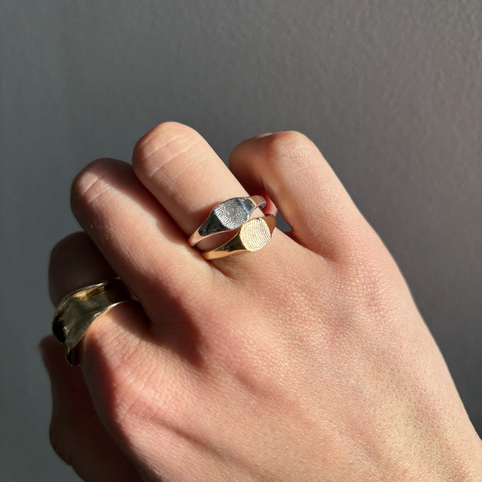 Impression™ Petite Square Signet Ring | Silver