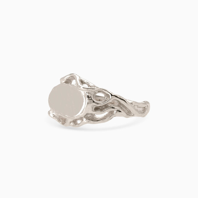 Ivy Oval Signet Ring | Silver