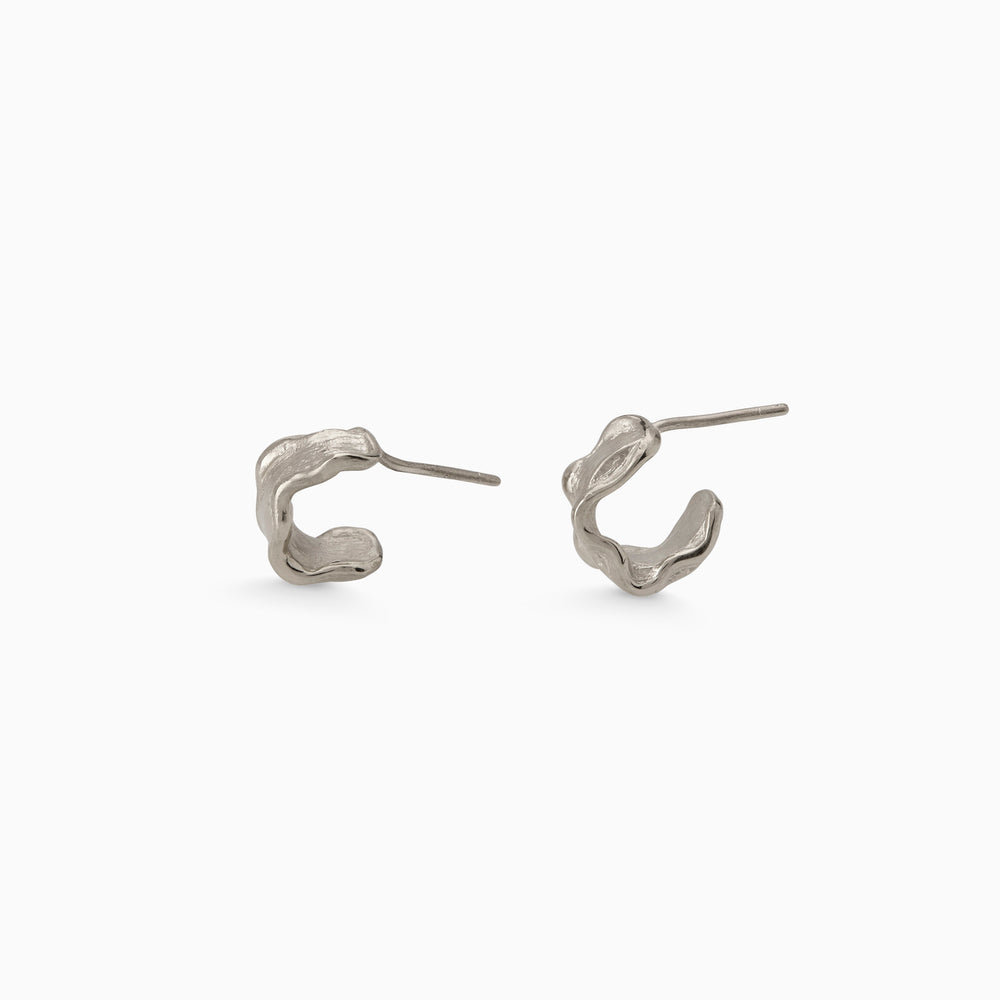 Petra Huggies | White Gold