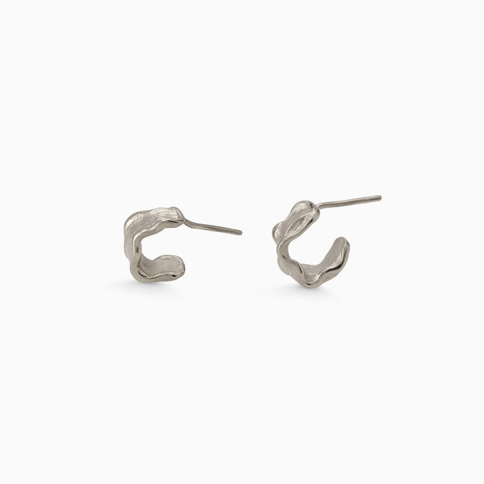 Petra Huggies | White Gold