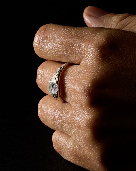 Impression™ Slate Signet Ring | White Gold