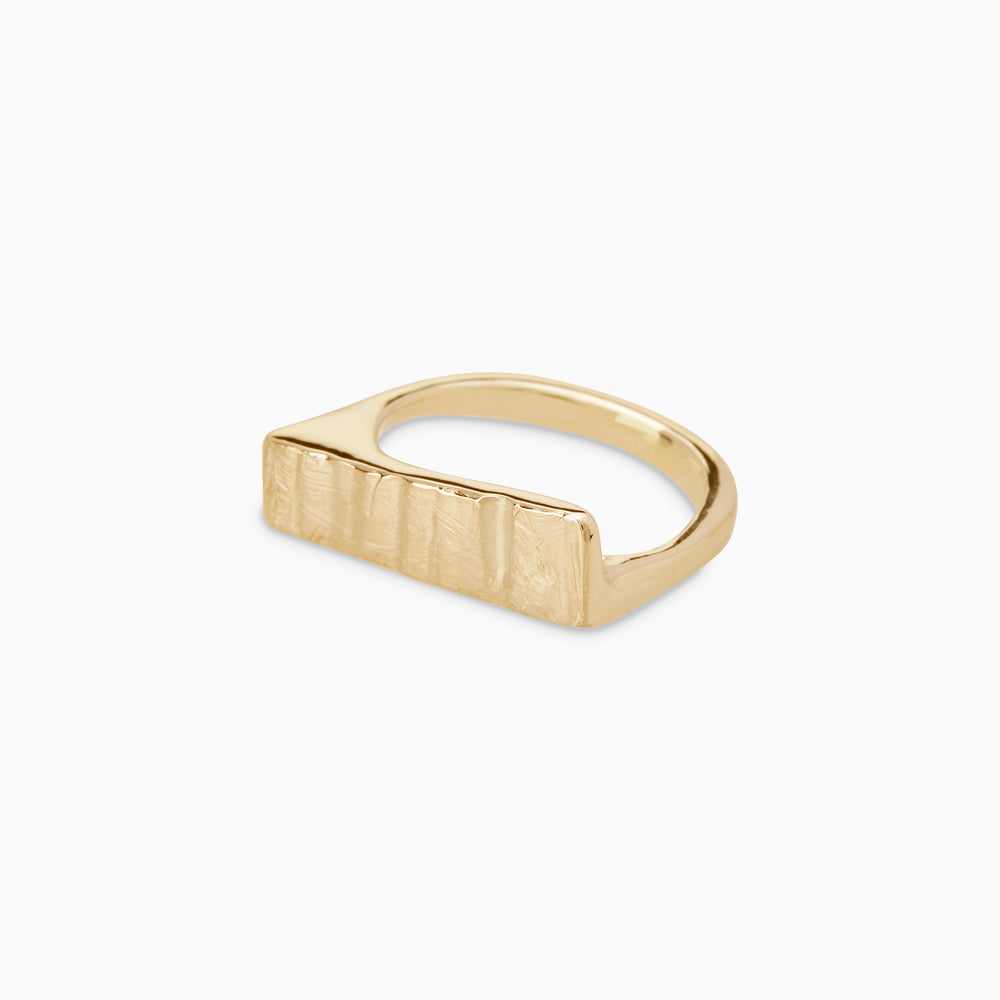 Curved Veil Ring | Solid Yellow Gold