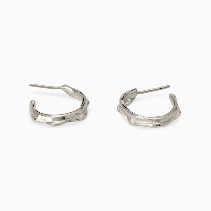Wave Hoops | White Gold