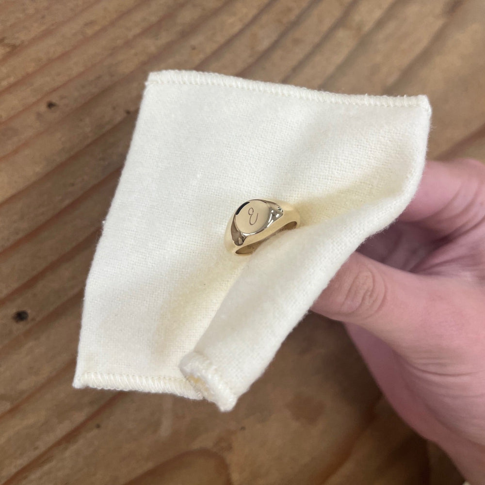 Signature Petite Signet Ring | Yellow Gold