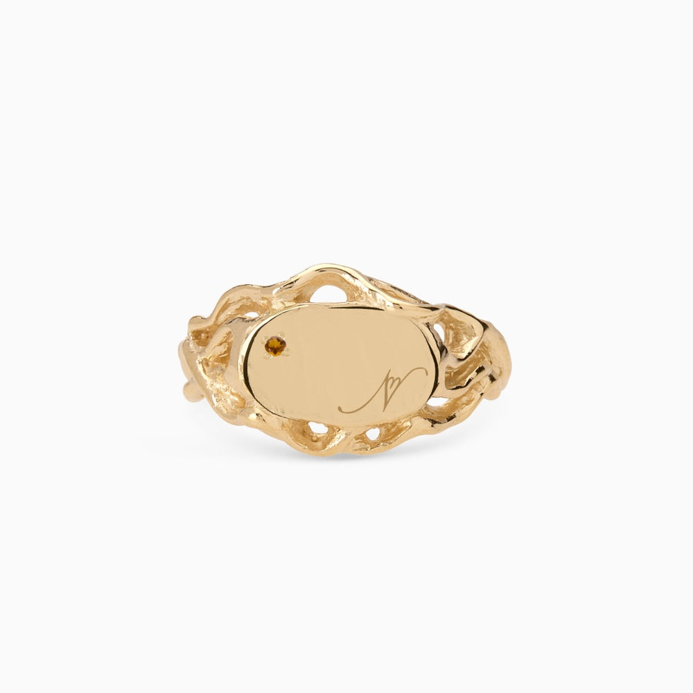 Engraved Ivy Oval Signet Ring | Yellow Gold