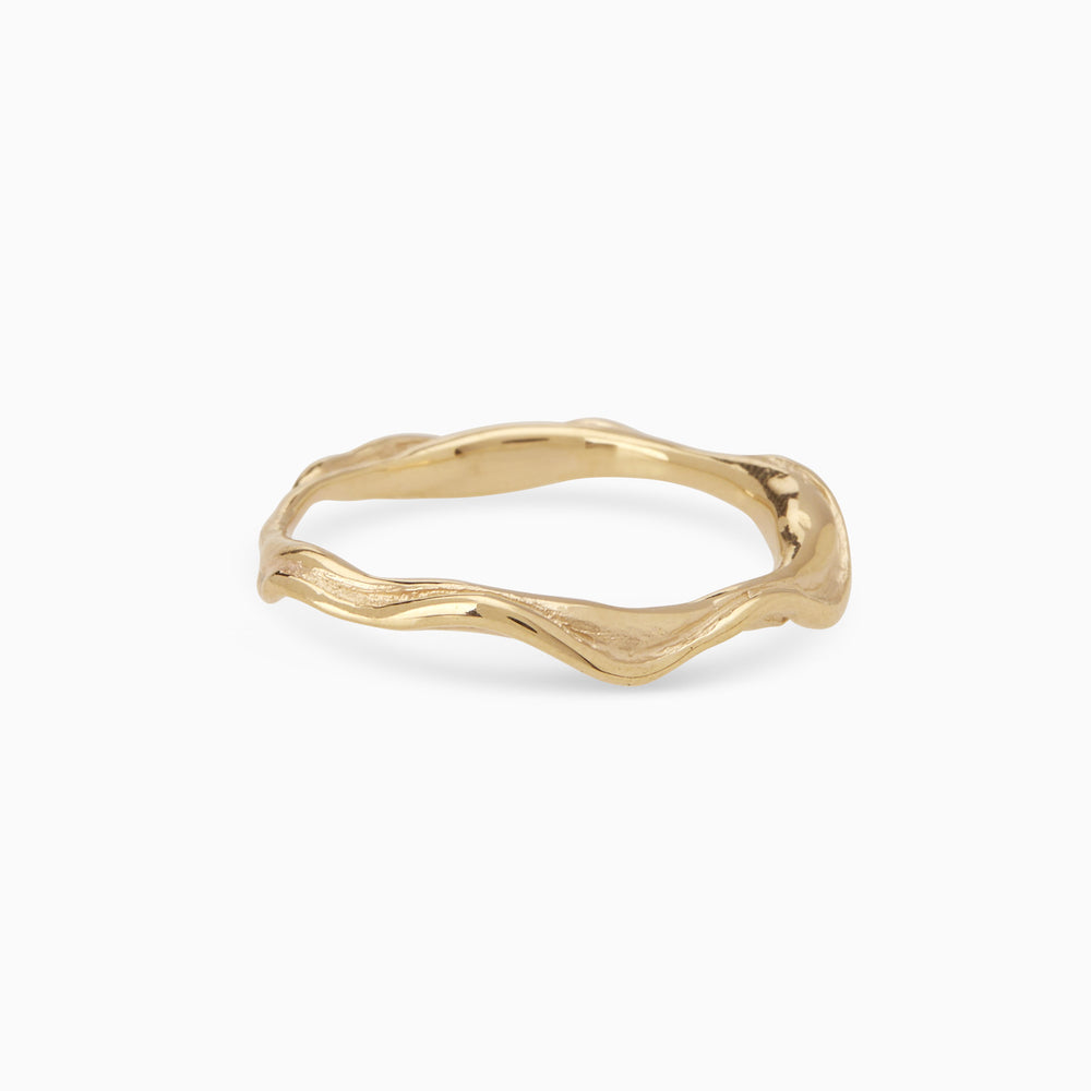Delicate Sculpt Ring | Yellow Gold