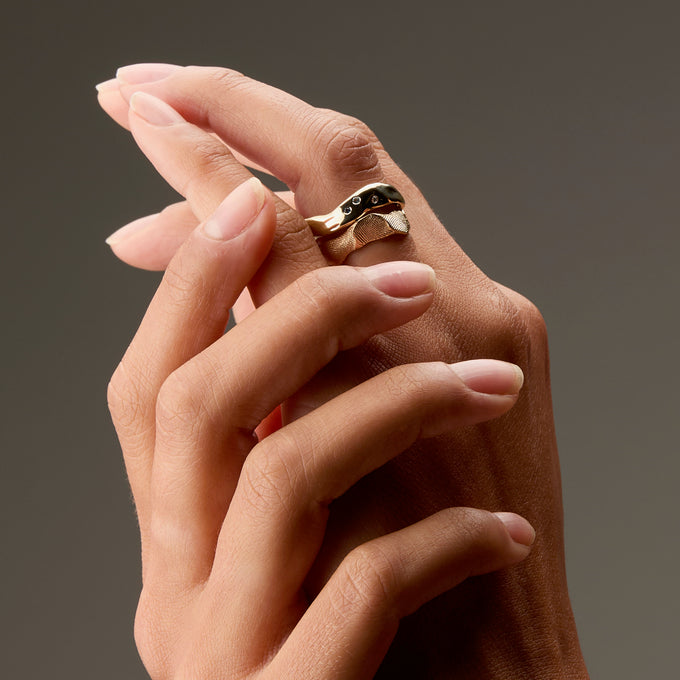 Impression™ Wave Ring | Yellow Gold