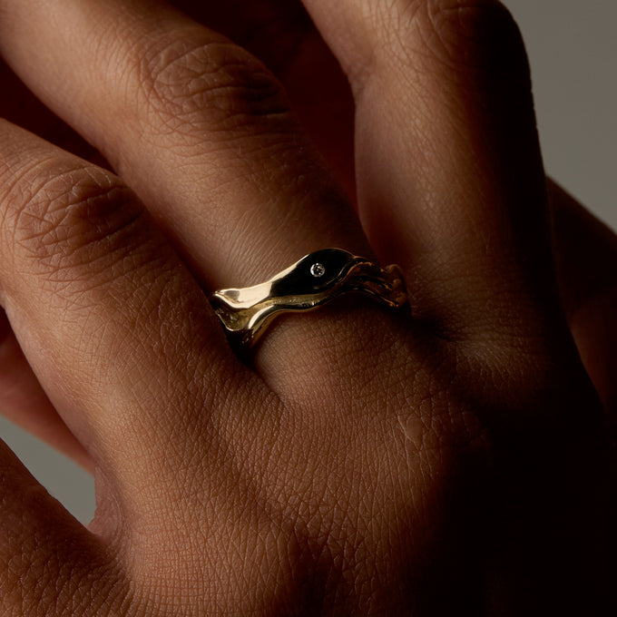 Sculpt Stone Band Ring | Yellow Gold