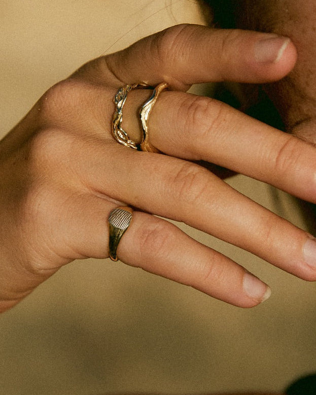 Impression™ Petite Square Signet Ring | Yellow Gold