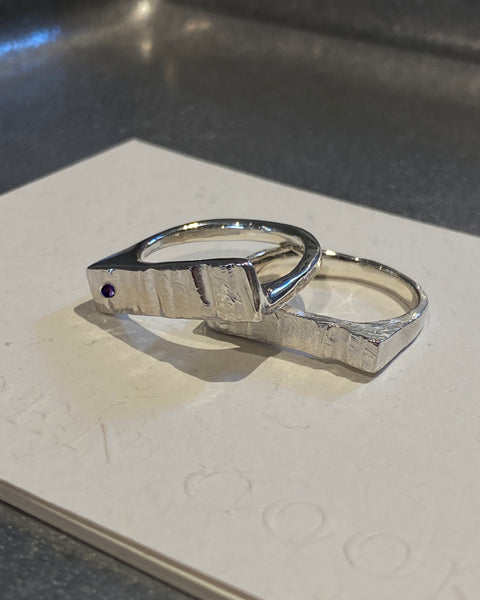 Curved Veil Stone Ring | Silver