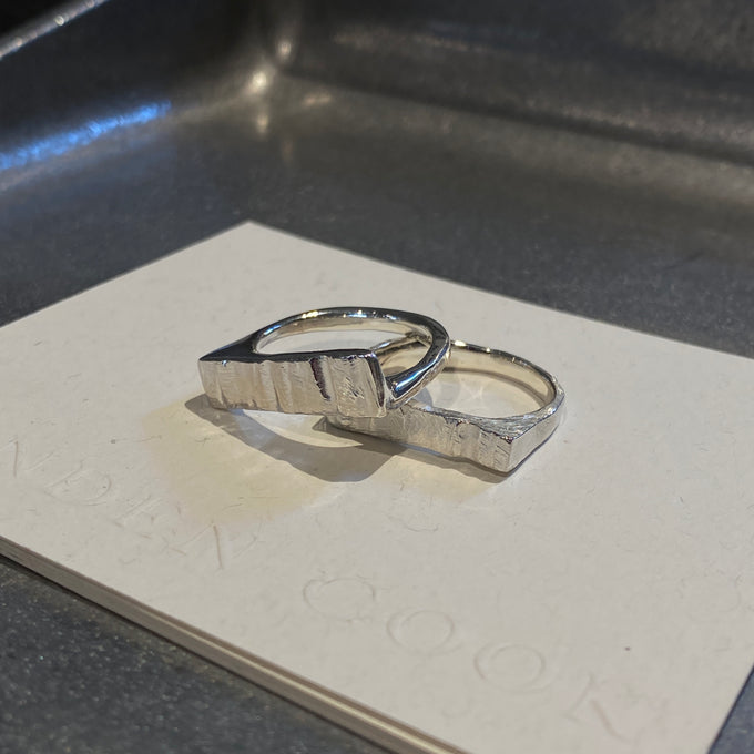 Curved Veil Ring | Silver