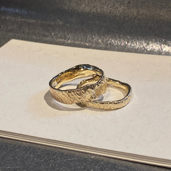 Narrow Ember Ring | Solid Yellow Gold