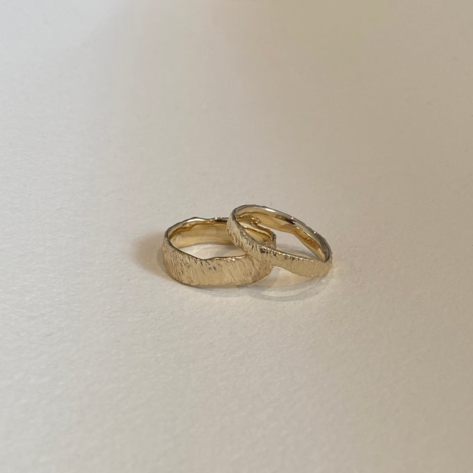 Narrow Ember Ring | Solid Yellow Gold