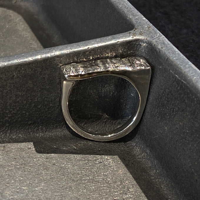 Curved Veil Ring | Silver