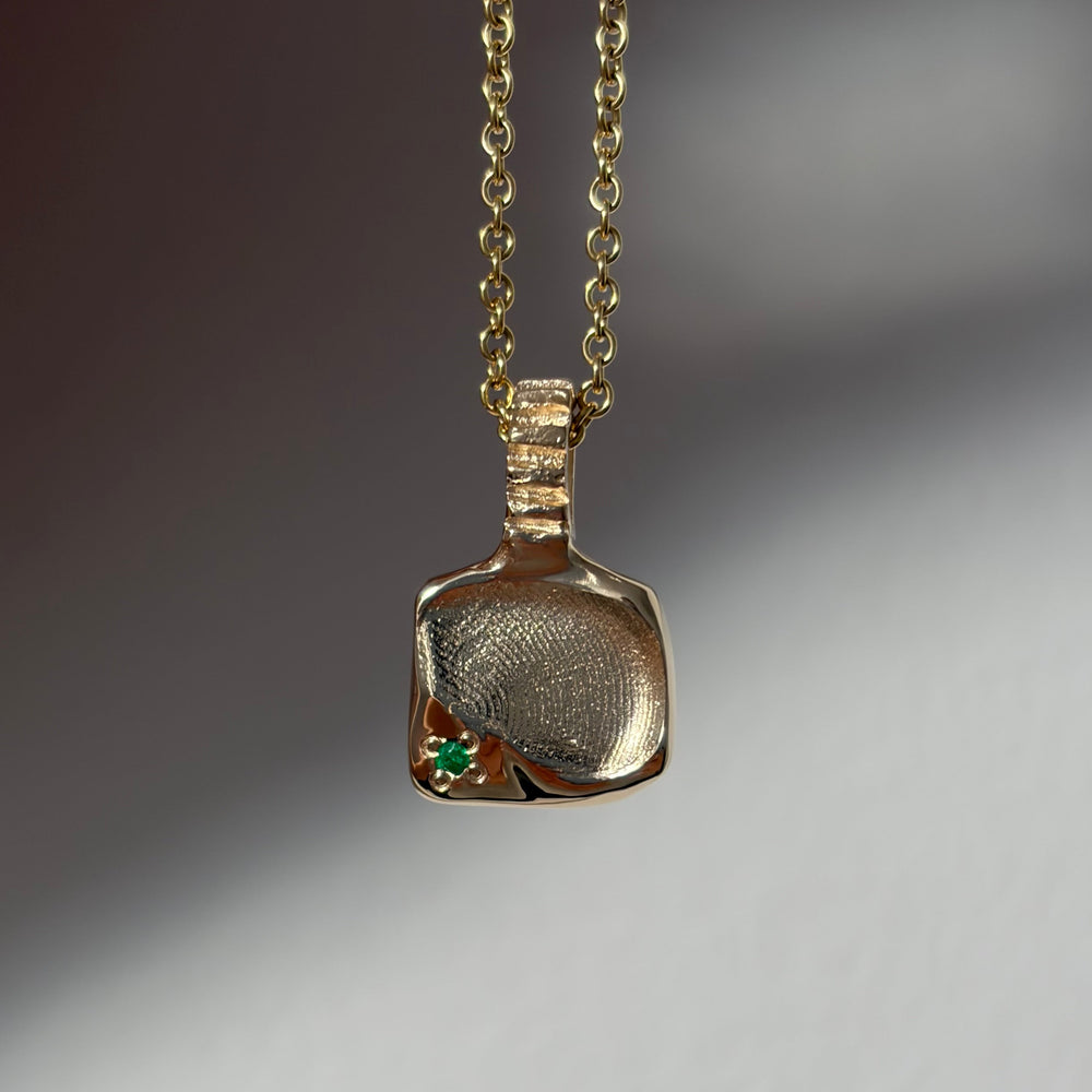 Impression™ Slate Pendant | Yellow Gold